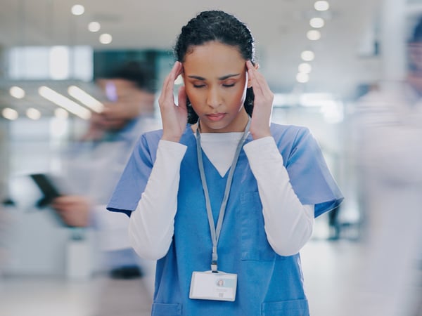 scb-inset-nurse-headache